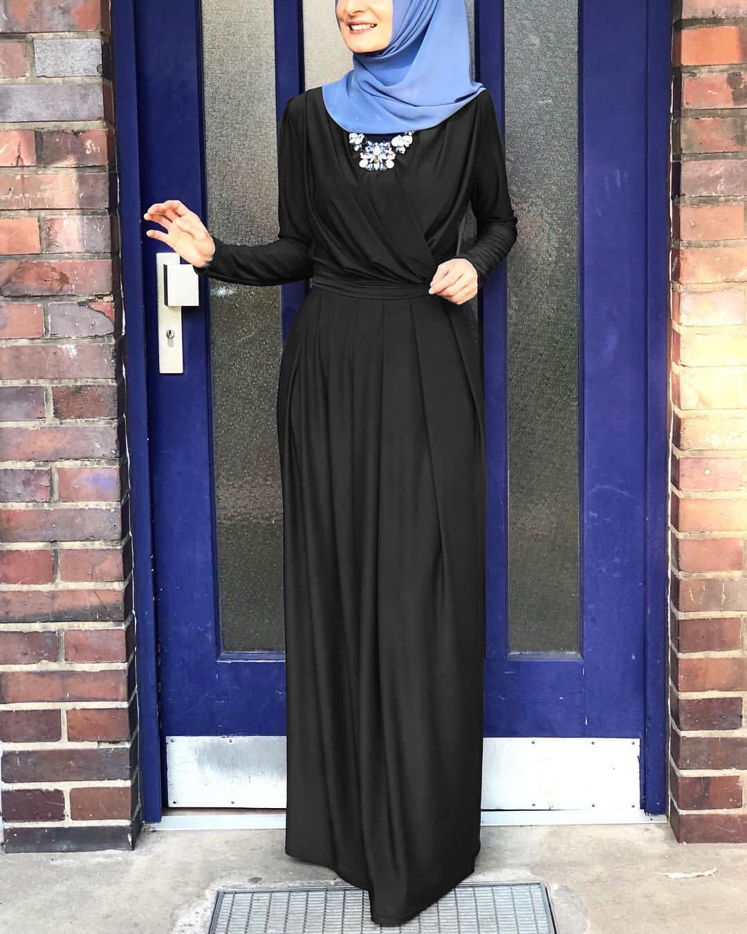 2021 New Solid Color Long Muslim Dress